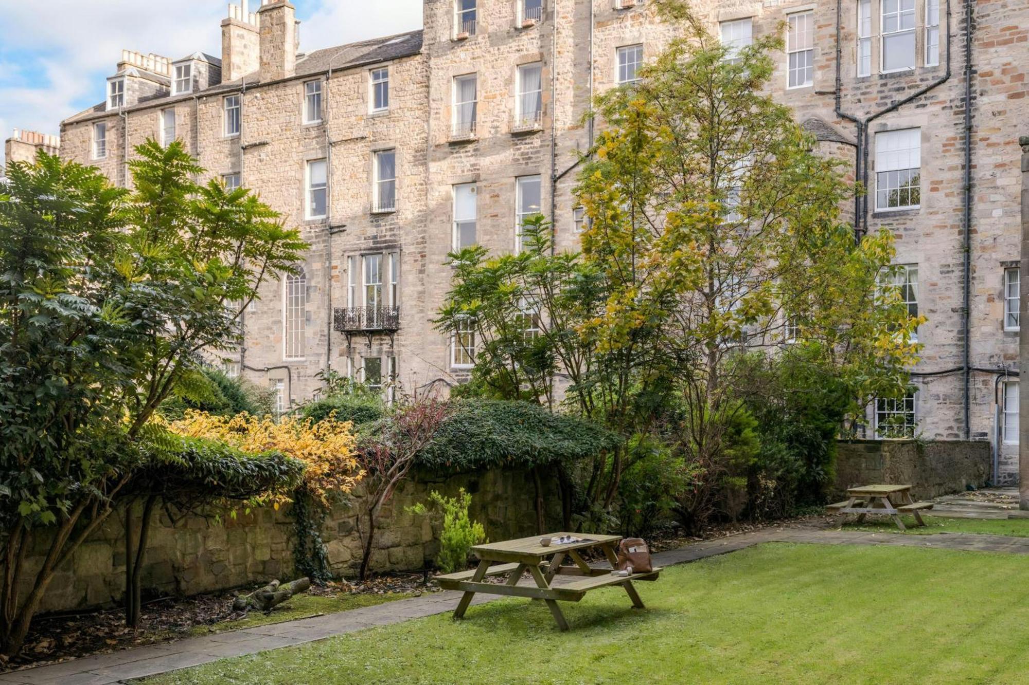 Aparthotel Sonder Royal Garden Edinburgh
