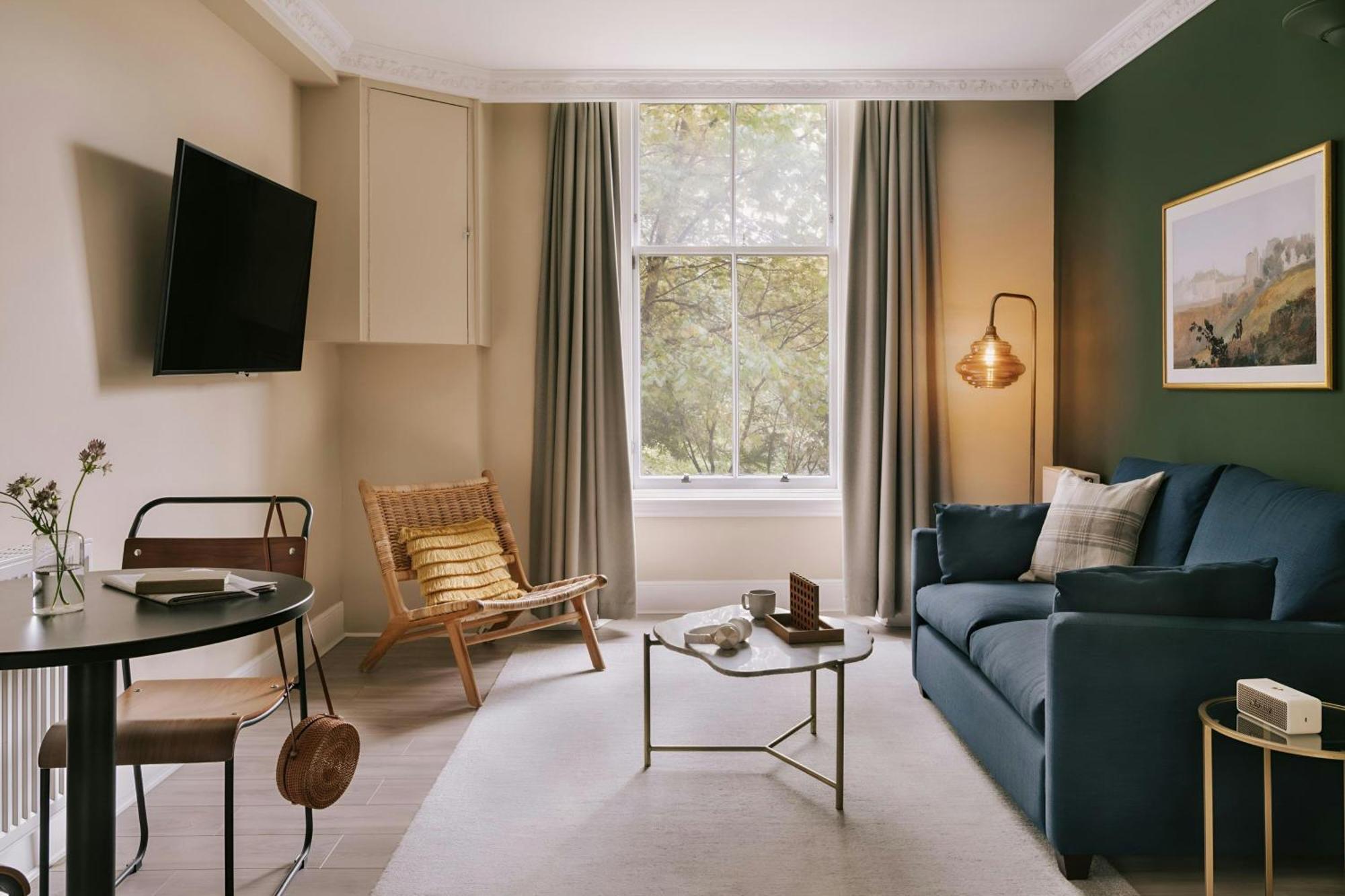 Sonder Royal Garden 4*